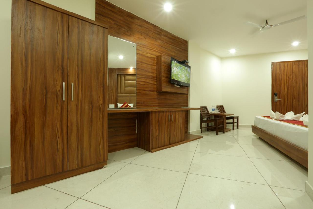 Hotel Katra Grand Exterior photo